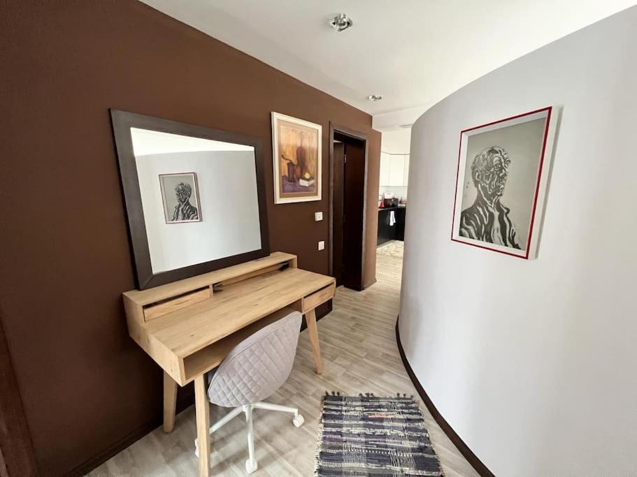 Kazanlak Large Guest House Apartment Near The Center With Full Kitchen & Dining Room, King Beds, Garden Patio, Free Parking & Self Check-In Exterior foto